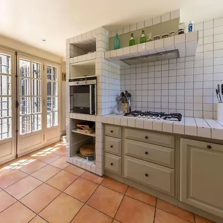 Mas De Charme Avec Piscine Antibes