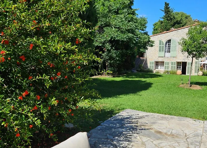 Mas De Charme Avec Piscine Villa *