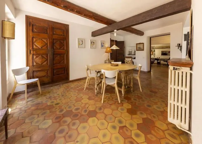 Mas De Charme Avec Piscine Villa