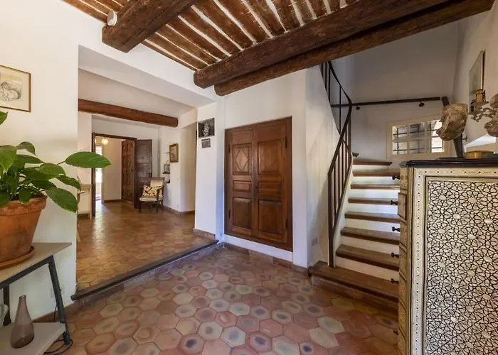 Mas De Charme Avec Piscine Villa *